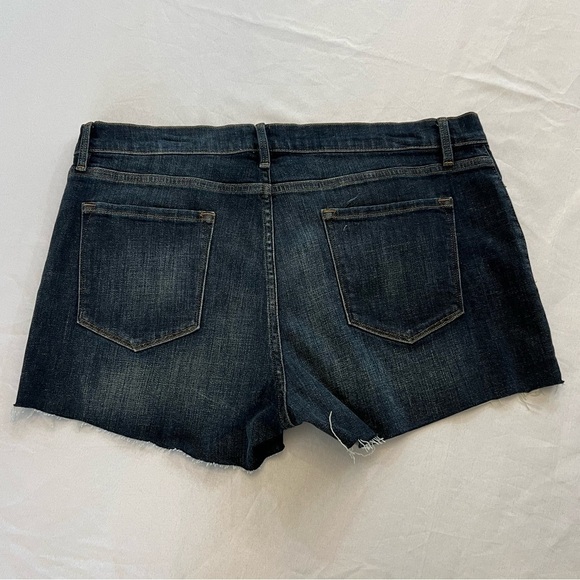 NWT FRAME Women’s “Le Cutoff” Denim Shorts, Size 33 - Picture 5 of 6